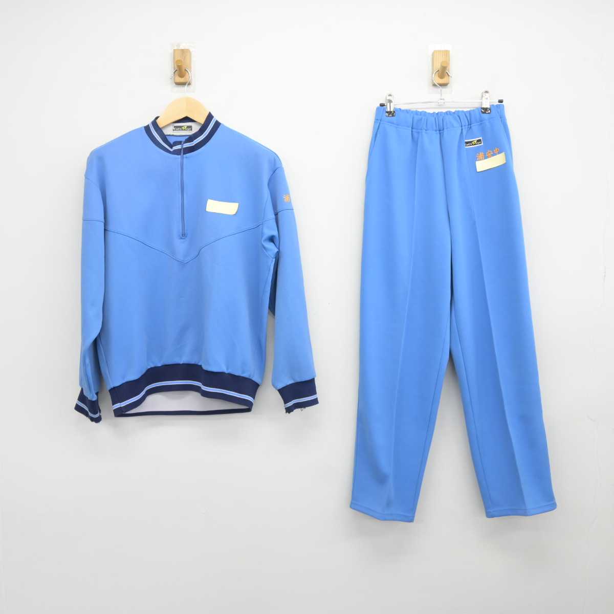 【中古】千葉県 浦安中学校 女子制服 2点 (ジャージ 上・ジャージ 下) sf045846