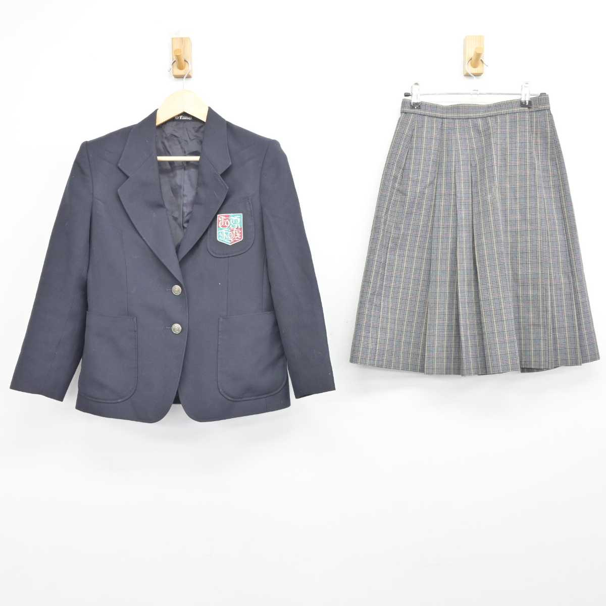 【中古】京都府 西京極中学校 女子制服 2点 (ブレザー・スカート) sf045848