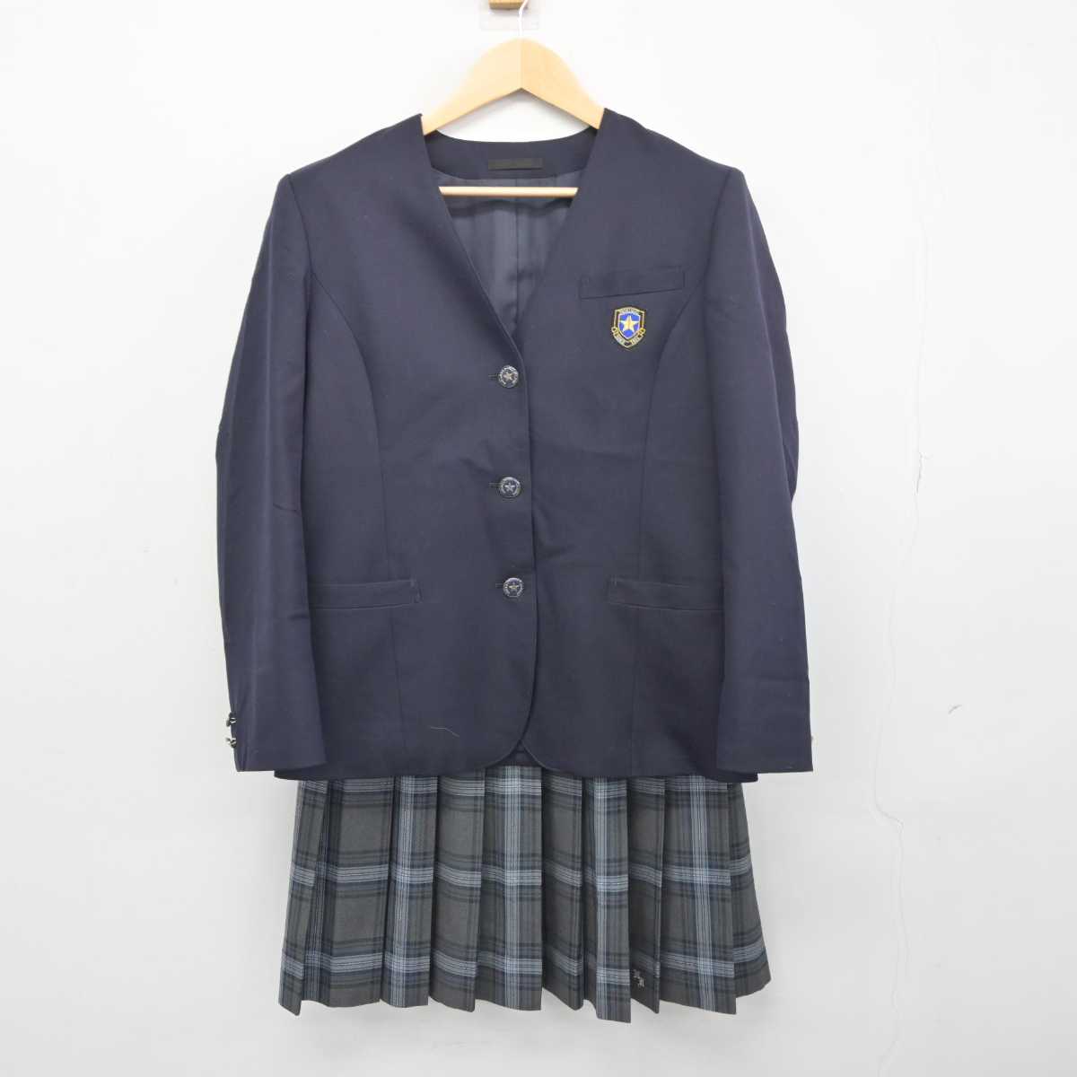 【中古】滋賀県 長浜北星高等学校 女子制服 2点 (ブレザー・スカート) sf045882