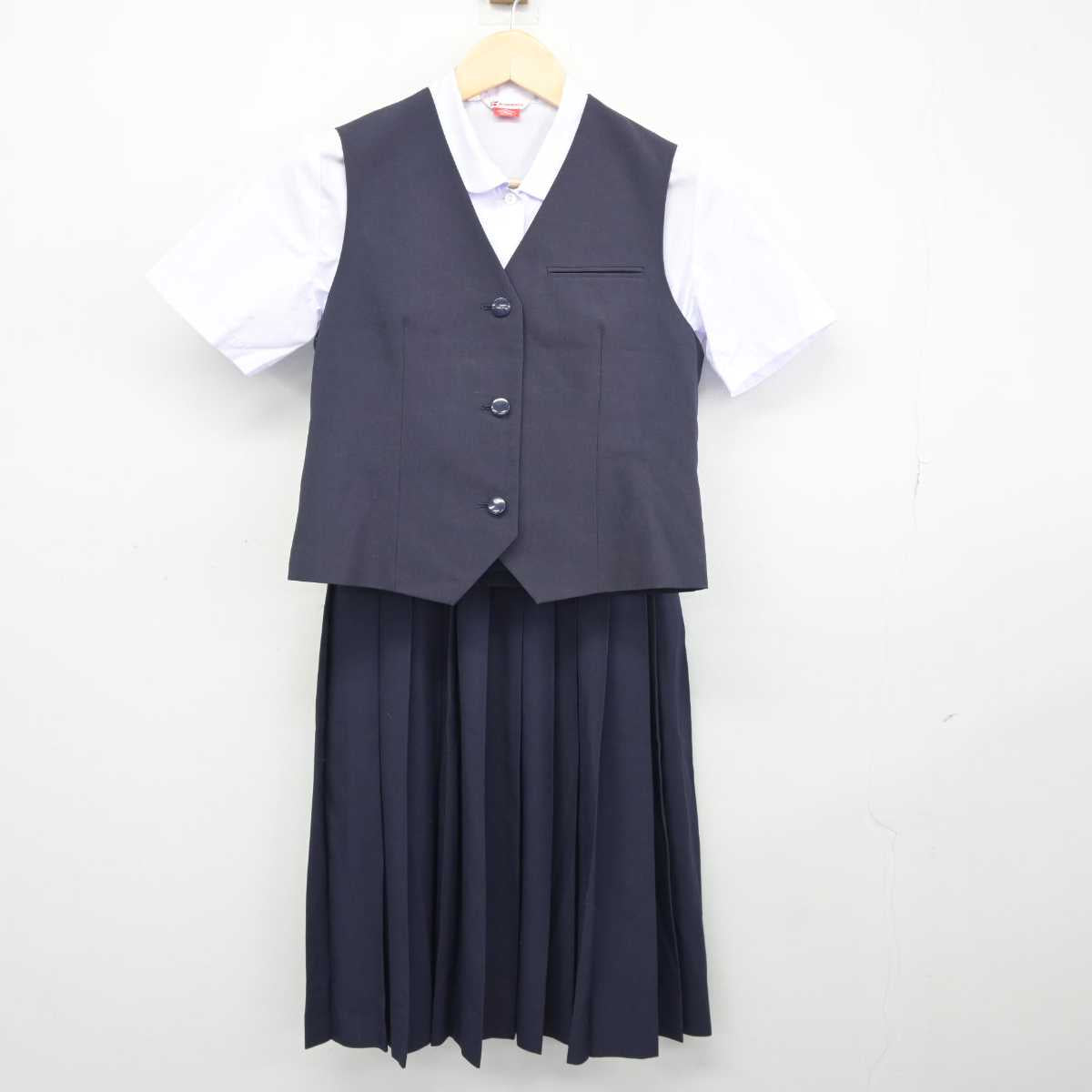 【中古】千葉県 蘇我中学校 女子制服 3点 (ベスト・シャツ・スカート) sf045942