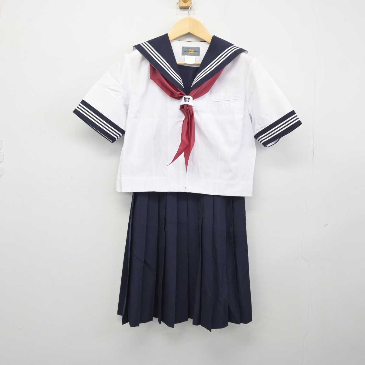 【中古】埼玉県 三芳東中学校 女子制服 3点 (セーラー服・スカート) sf045960