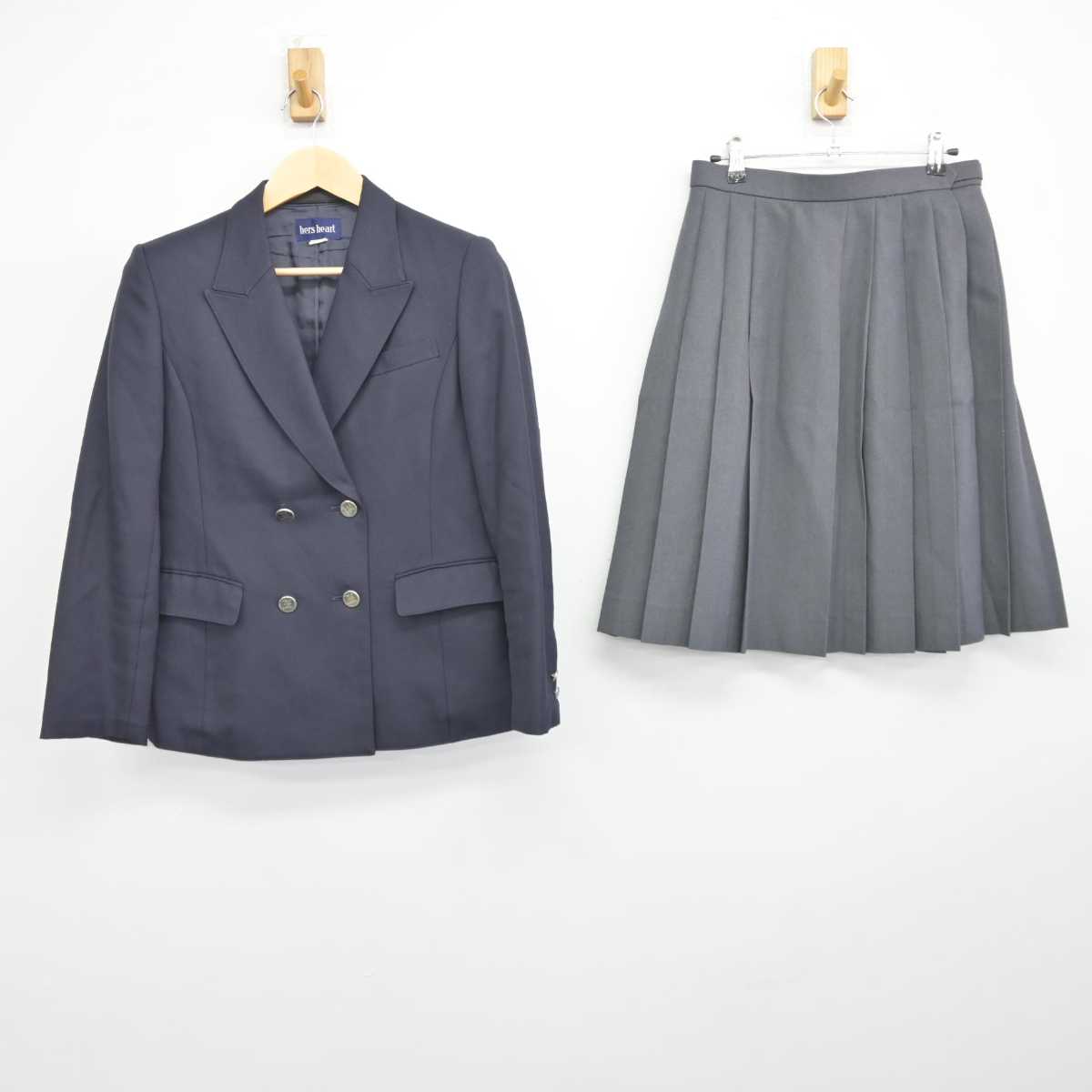 【中古】奈良県 平城高等学校 女子制服 2点 (ブレザー・スカート) sf046001