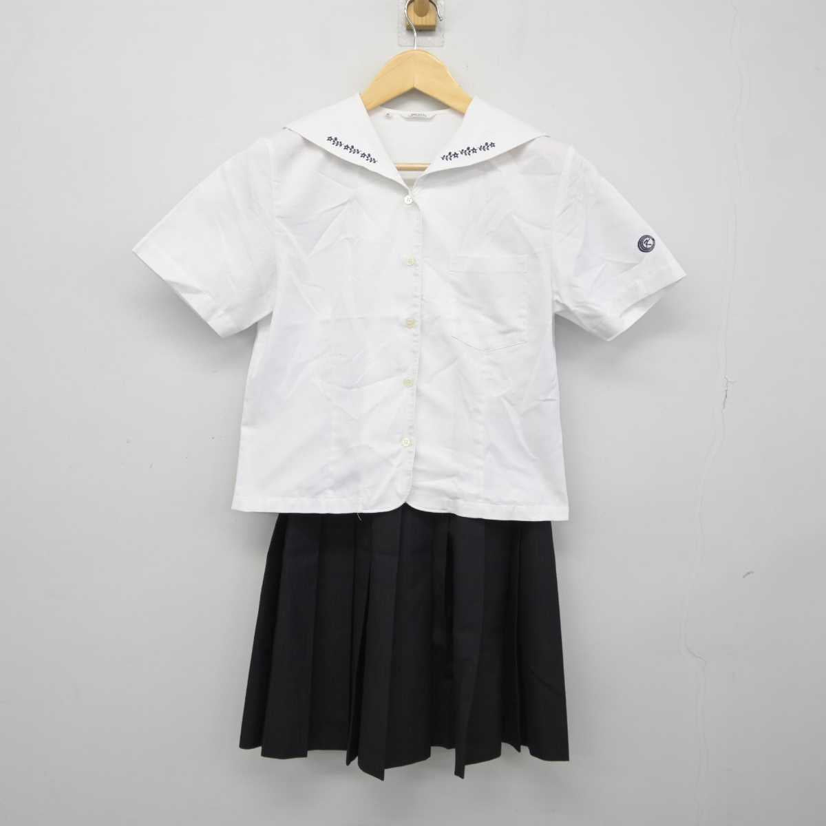 【中古】新潟県 高志中等教育学校 女子制服 2点 (シャツ・スカート) sf046115