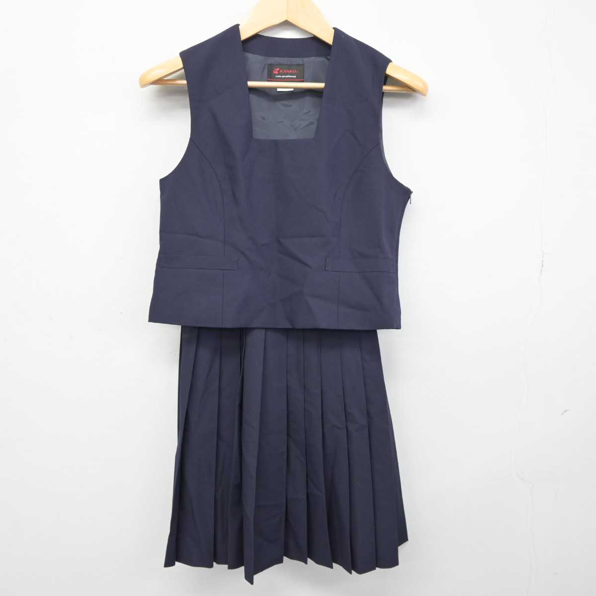 【中古】愛媛県 上浮穴高等学校 女子制服 5点 (ブレザー・ベスト・スカート) sf046184