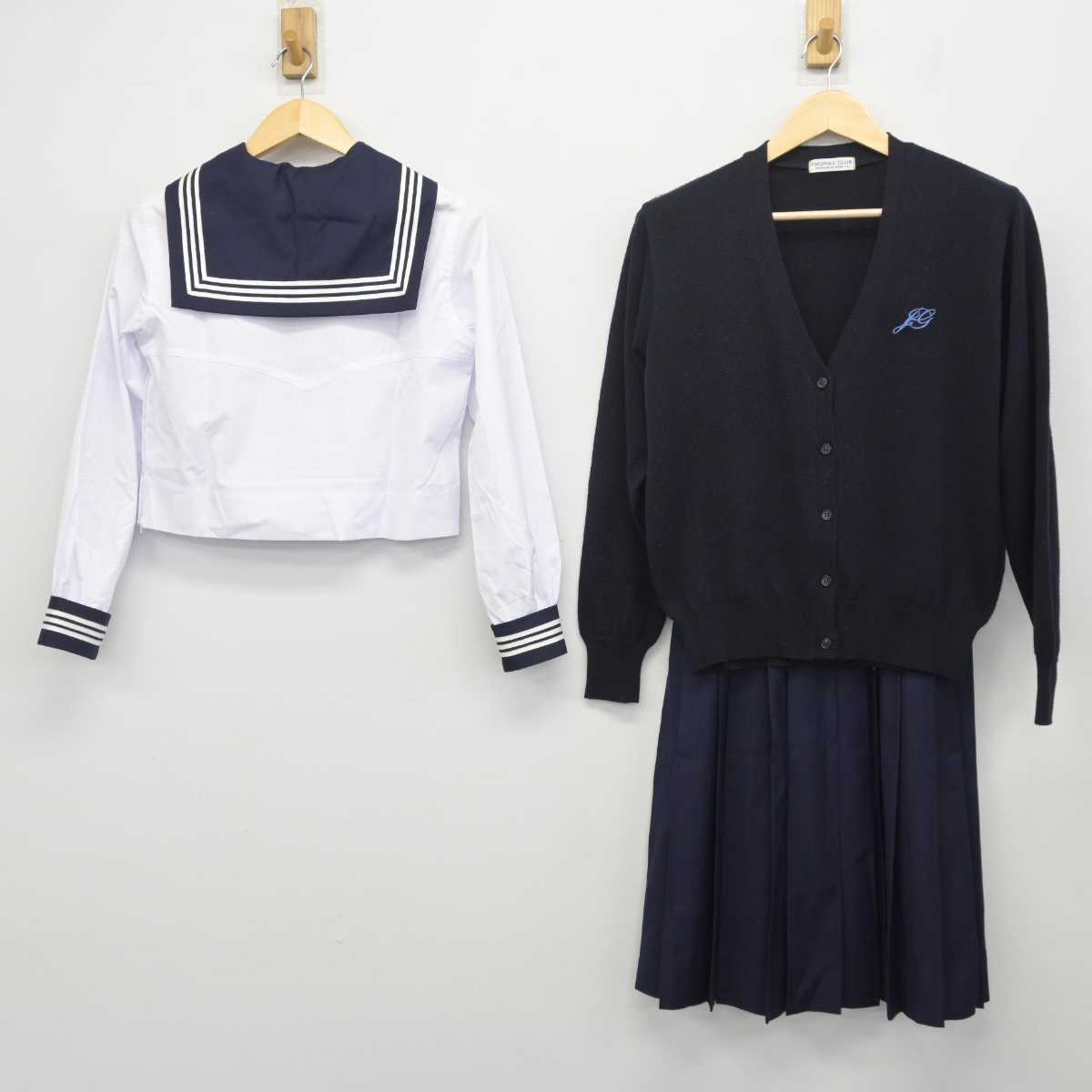 【中古】東京都 十文字高等学校 女子制服 4点 (セーラー服・ニット・スカート) sf046238