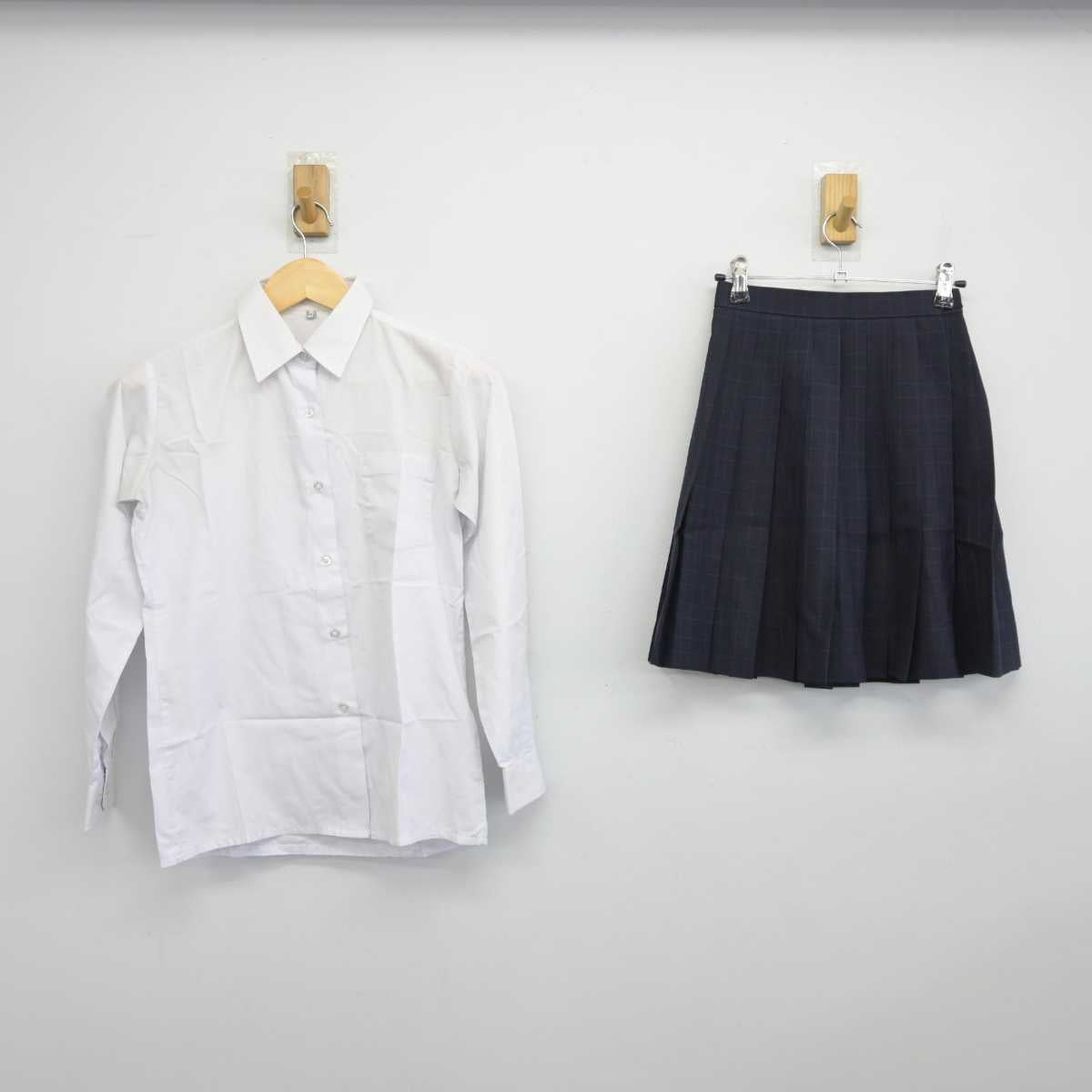 【中古】神奈川県 港北高等学校 女子制服 2点 (シャツ・スカート) sf046280