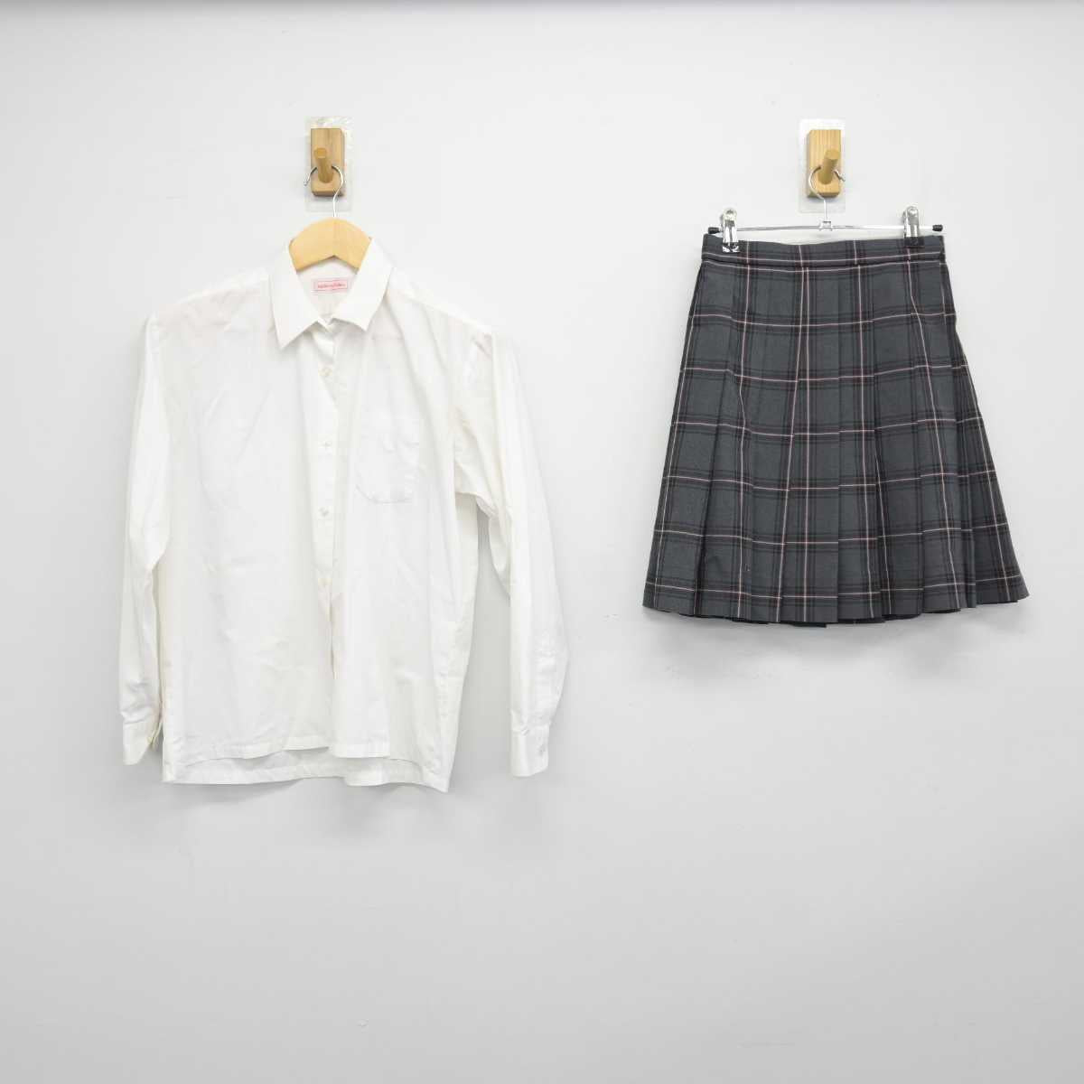 【中古】神奈川県 生田東高等学校 女子制服 2点 (シャツ・スカート) sf046368