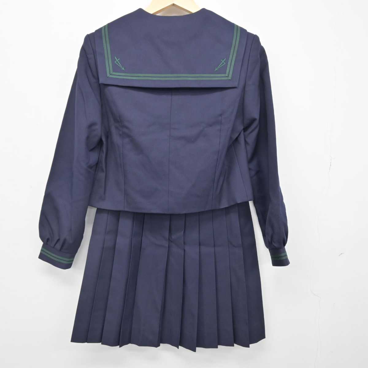 【中古】東京都 二松學舍大学附属高等学校 女子制服 4点 (セーラー服・スカート) sf046434