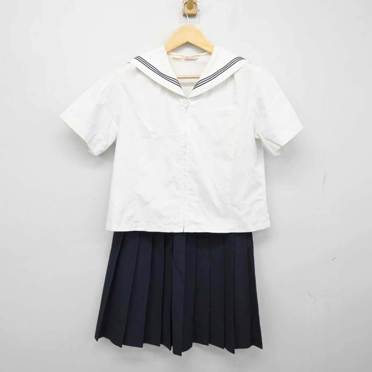 【中古】東京都 佼成学園女子高等学校 女子制服 2点 (セーラー服・スカート) sf046453