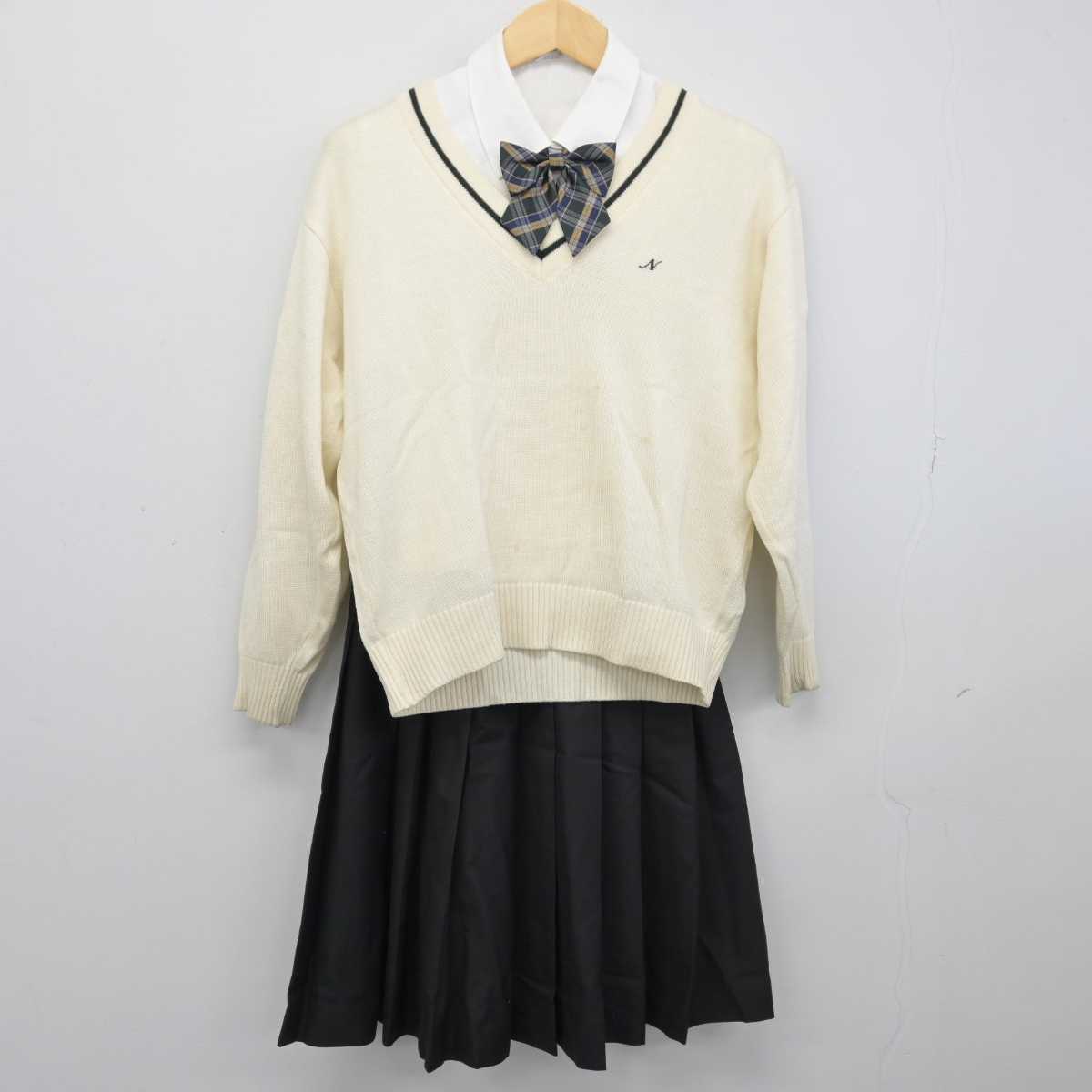 【中古】奈良県 西ノ京高等学校 女子制服 6点 (ブレザー・シャツ・ニット・スカート) sf046543