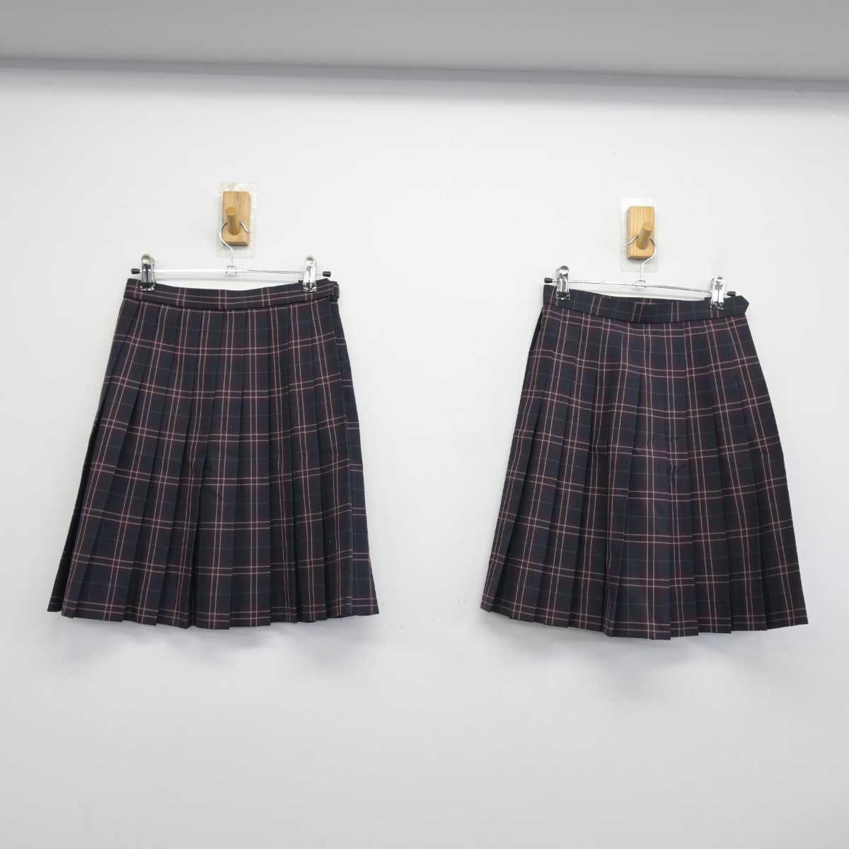 【中古】東京都 町田調理師専門学校 女子制服 4点 (ブレザー・スカート) sf046549