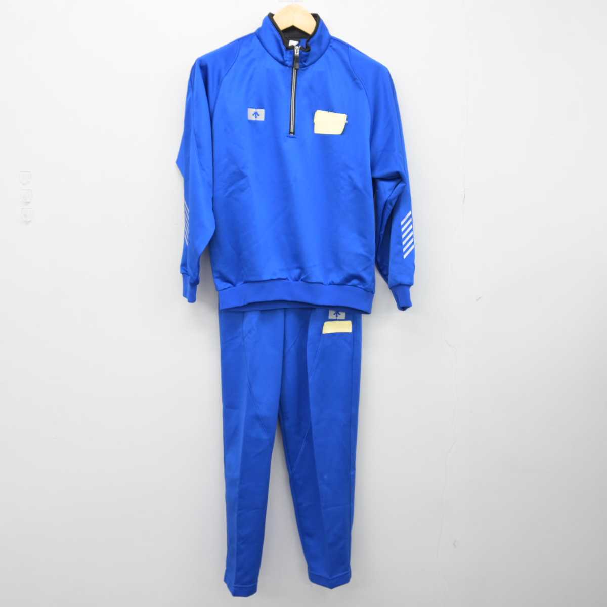 【中古】新潟県 長岡商業高等学校 女子制服 2点 (ジャージ 上・ジャージ 下) sf046651