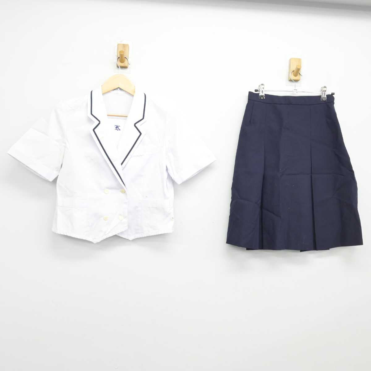 【中古】和歌山県 近畿大学附属和歌山高等学校中学校/旧制服 女子制服 2点 (シャツ・スカート) sf046661