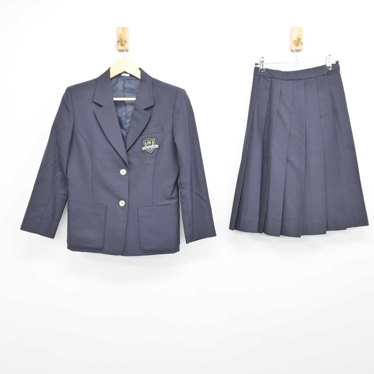 【中古】千葉県 聖徳大学附属女子高等学校 女子制服 2点 (ブレザー・スカート) sf046724