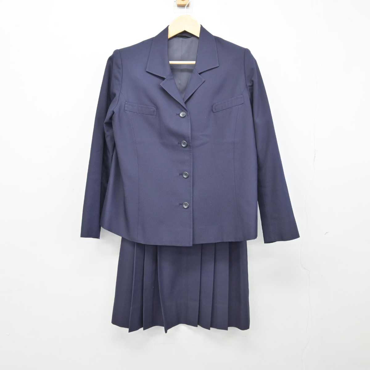 【中古】東京都 女子美術大学付属高等学校 女子制服 2点 (ブレザー・スカート) sf046726