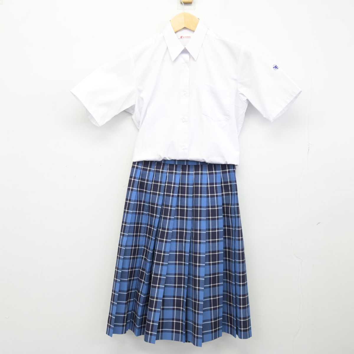 【中古】山梨県 甲府城西高等学校 女子制服 2点 (シャツ・スカート) sf046741