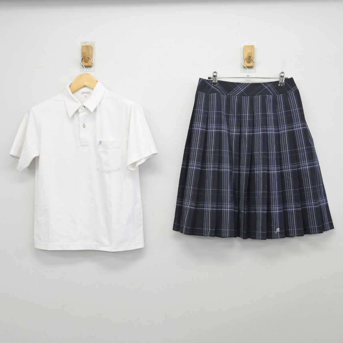 【中古】大阪府 茨田中学校 女子制服 2点 (シャツ・スカート) sf046765