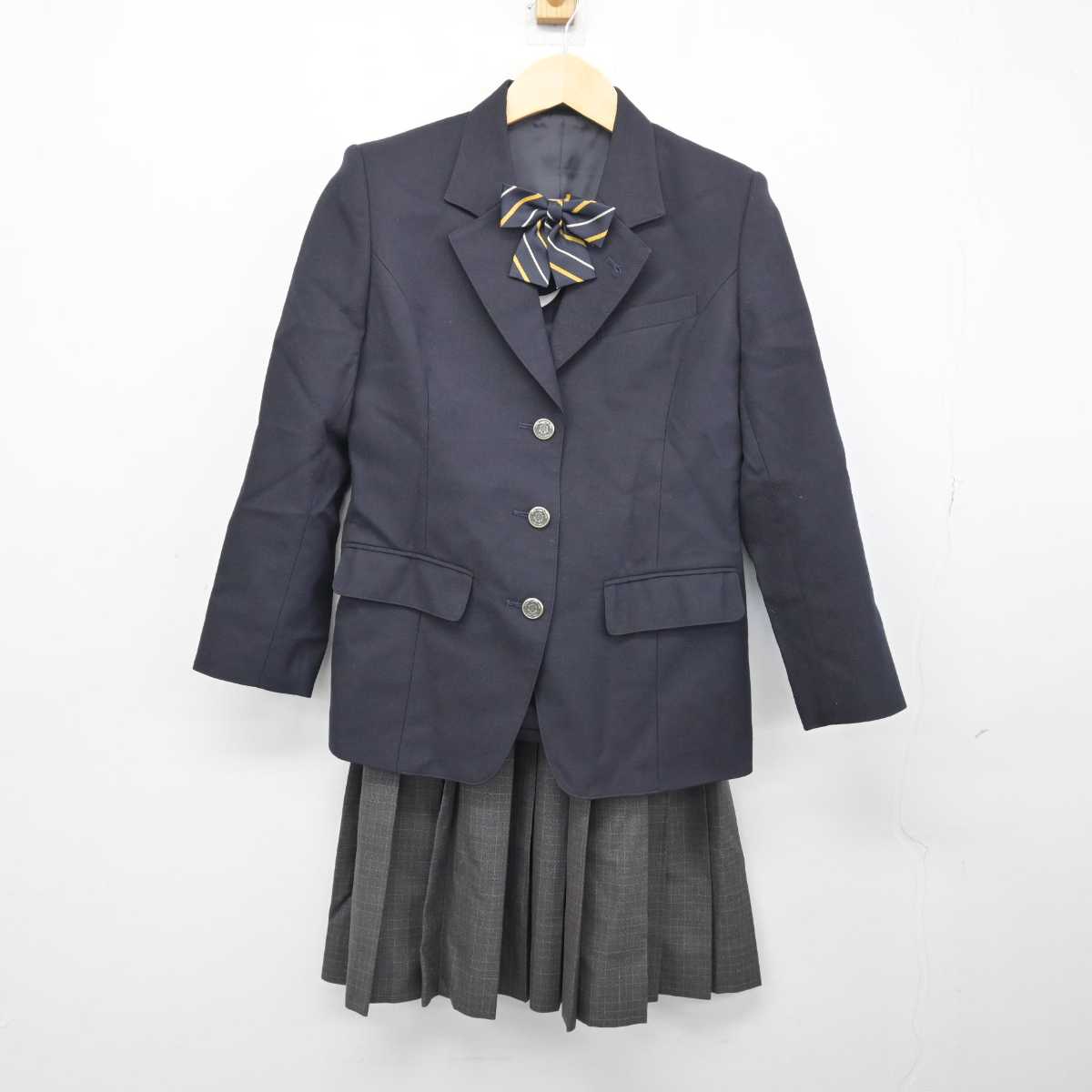 【中古】北海道 平岸高等学校 女子制服 4点 (ブレザー・ニット・スカート) sf046898