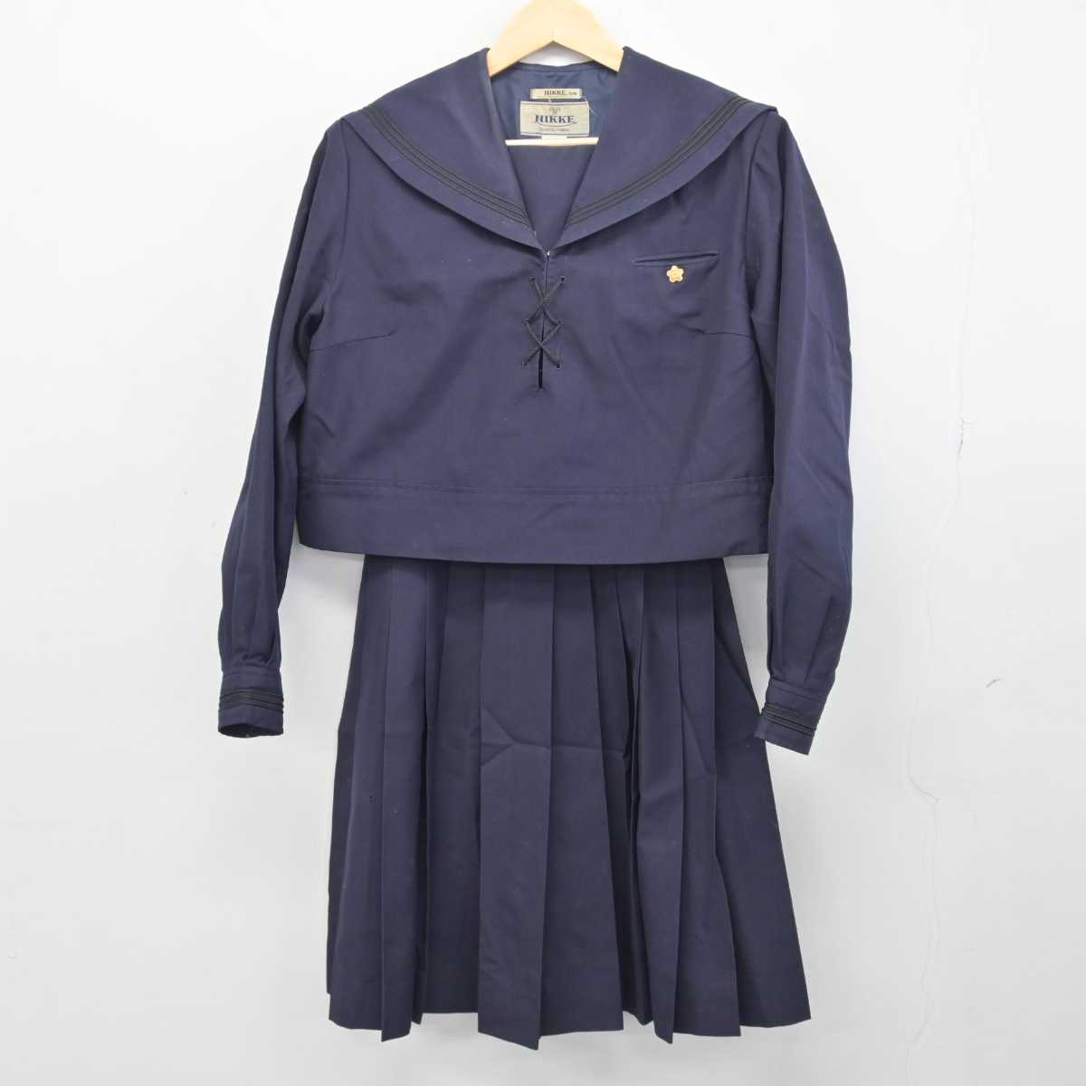 【中古】静岡県 浜松日体中学校高等学校 女子制服 2点 (セーラー服・スカート) sf046946