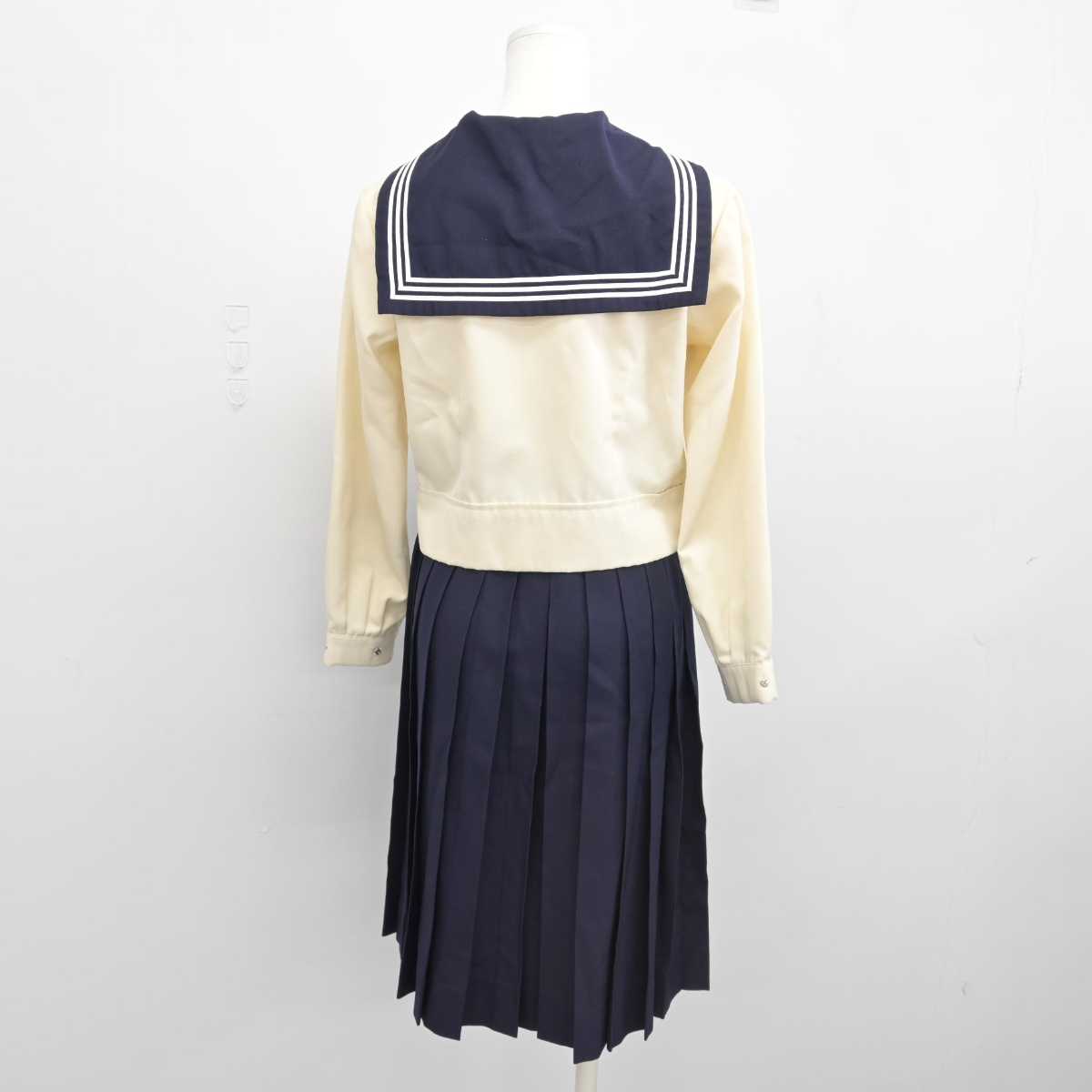 【中古】東京都 東京女学館高等学校 女子制服 2点 (セーラー服・スカート) sf047017