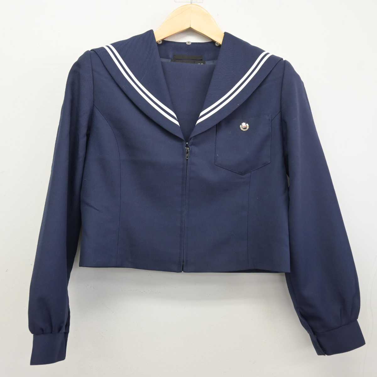 【中古】愛知県 尾北高等学校 女子制服 3点 (ニット・セーラー服・スカート) sf047035