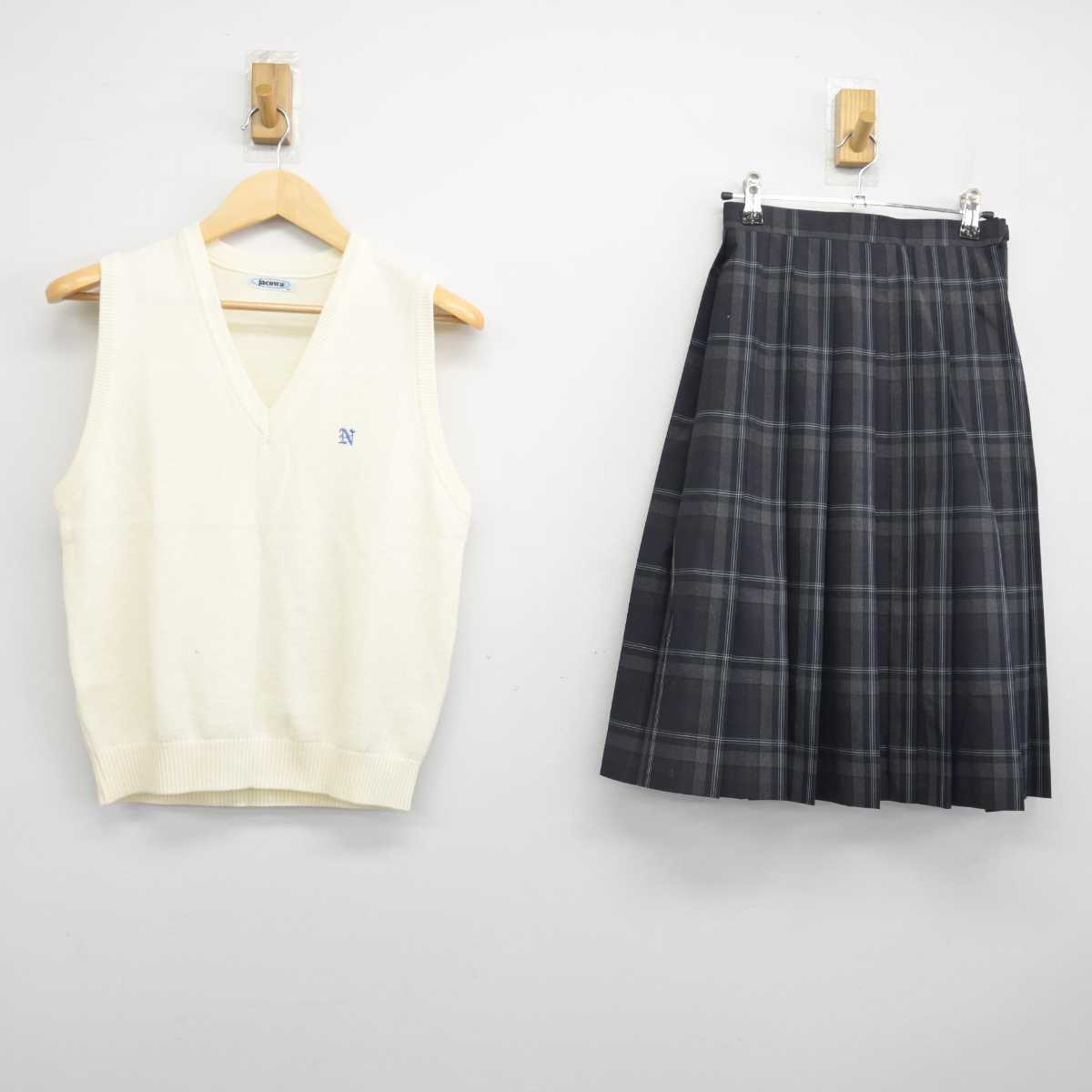 【中古】東京都 中村中学校 女子制服 2点 (ニットベスト・スカート) sf047042