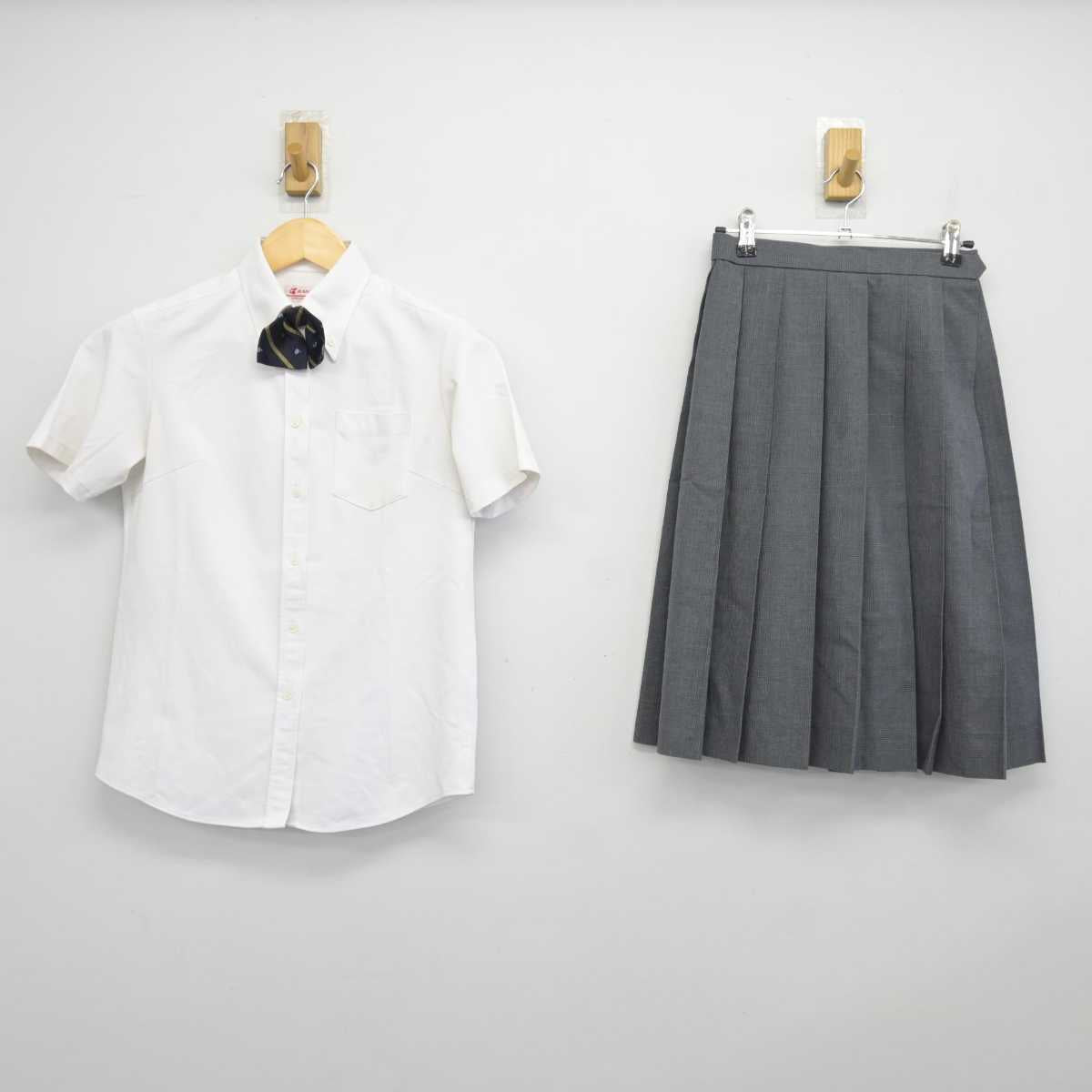 【中古】兵庫県 須磨学園高等学校 女子制服 3点 (シャツ・スカート) sf047049