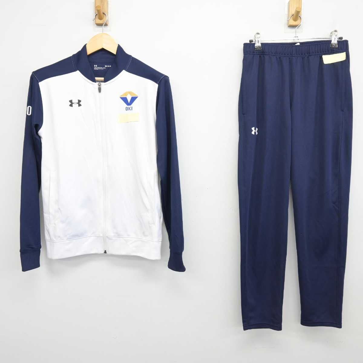 【中古】福岡県 沖学園高等学校 女子制服 2点 (ジャージ 上・ジャージ 下) sf047065