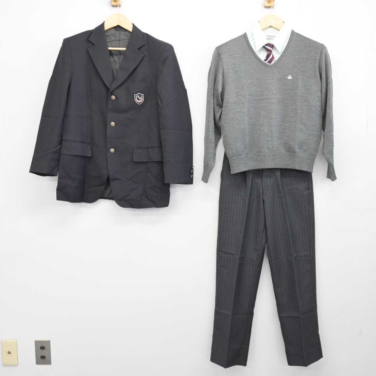 中古】北海道 北広島西高等学校 男子制服 5点 (・ブレザー・ニット・シャツ・ズボン) sf047100 | 中古制服通販パレイド