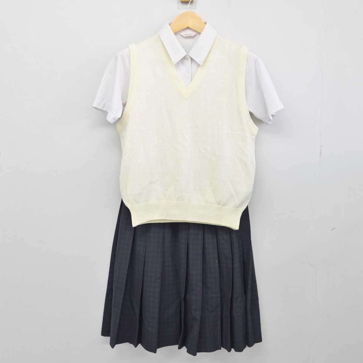 【中古】福岡県 多々良中央高等学校 女子制服 4点 (ニットベスト・シャツ・スカート) sf047101