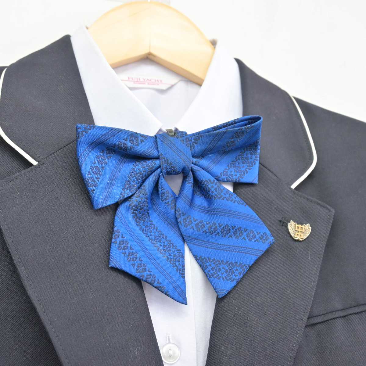 【中古】福岡県 多々良中央高等学校 女子制服 4点 (ブレザー・シャツ・スカート) sf047104