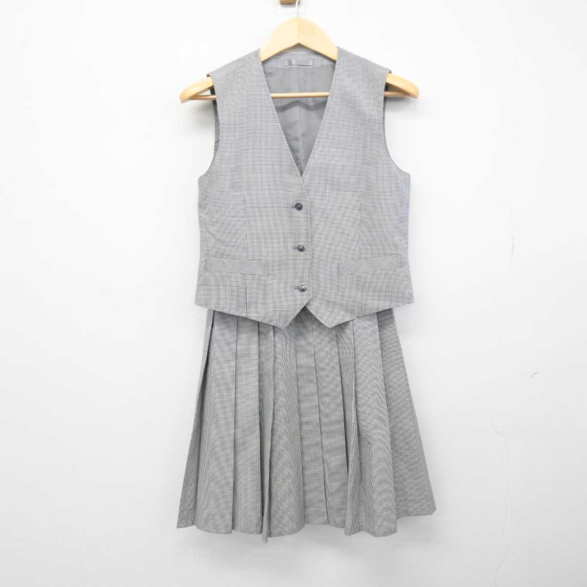 【中古】神奈川県 桐光学園中学校高等学校 女子制服 2点 (ベスト・スカート) sf047172