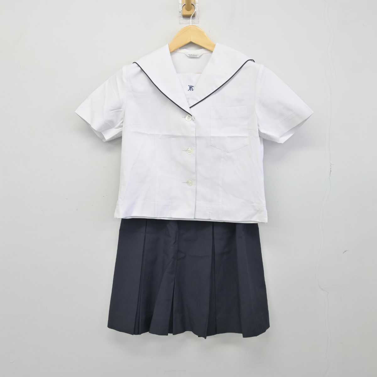 【中古】熊本県 熊本北高等学校 女子制服 2点 (セーラー服・スカート) sf047182