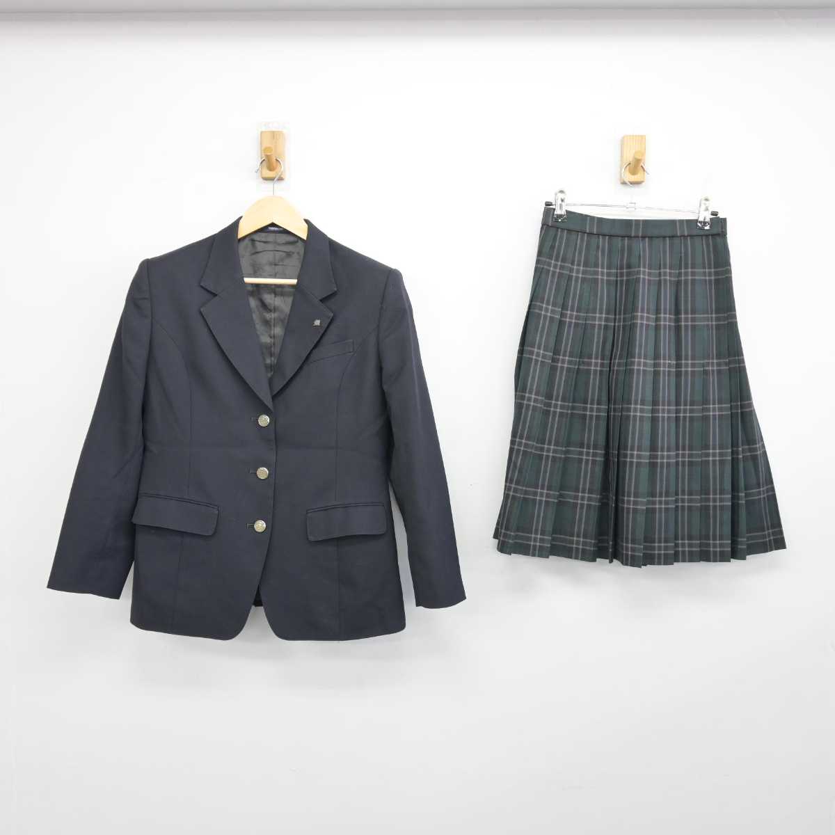 【中古】埼玉県 三郷高等学校 女子制服 3点 (ブレザー・スカート) sf047211