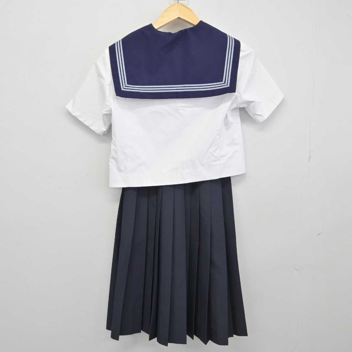 【中古】栃木県 黒磯北中学校 女子制服 3点 (セーラー服・セーラー服・スカート) sf047273