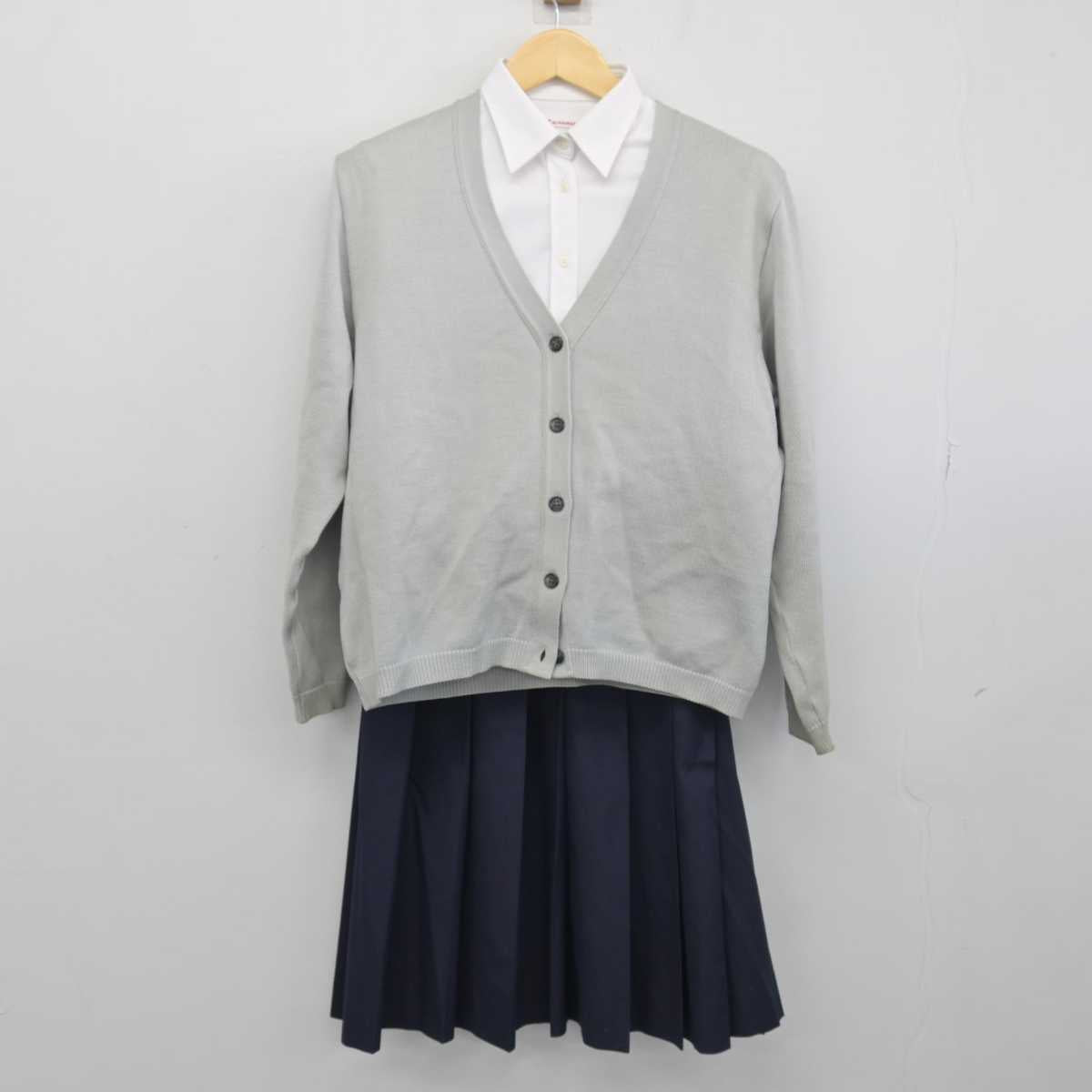 【中古】愛知県 名古屋商業高等学校 女子制服 3点 (シャツ・ニット・スカート) sf047291