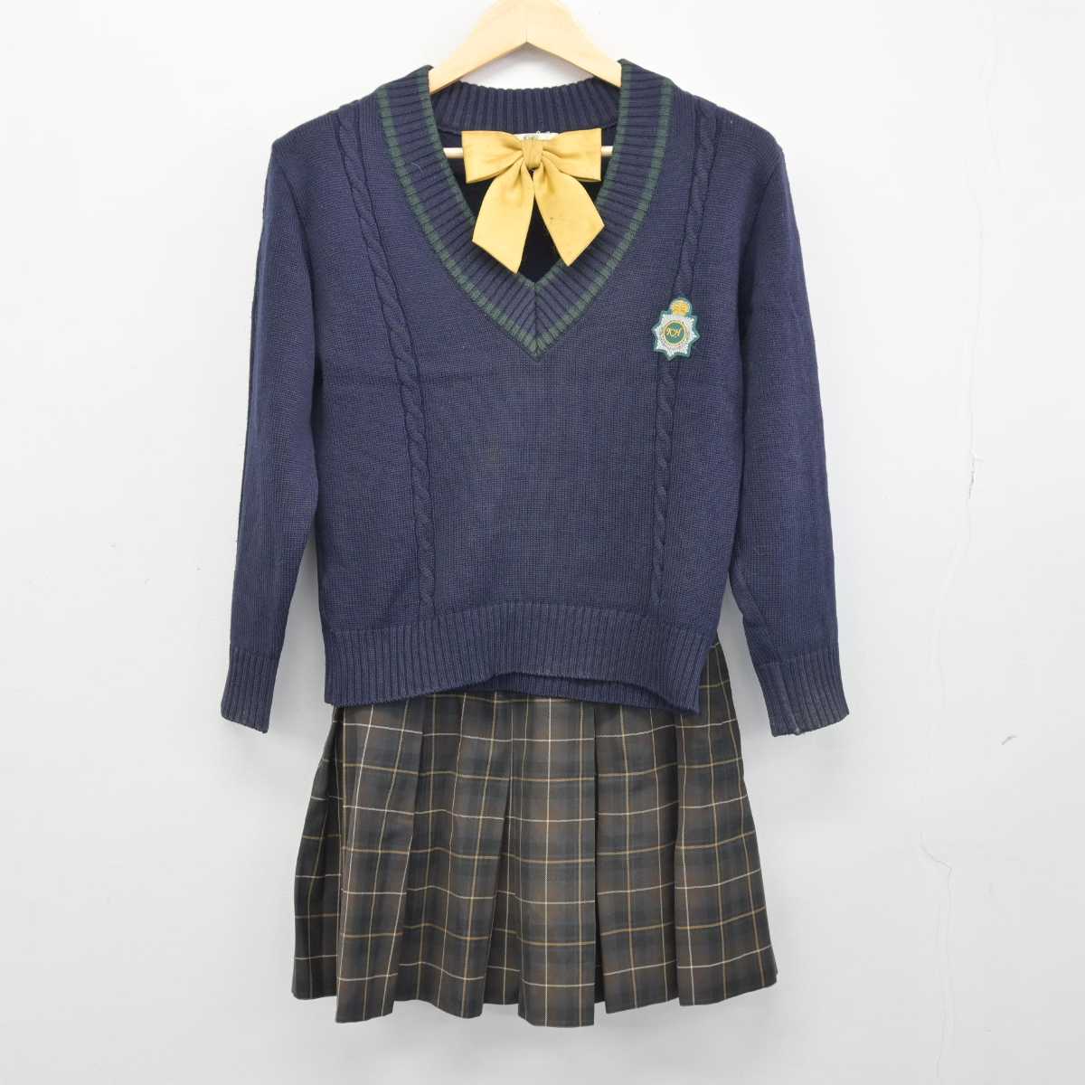 【中古】福岡県 九州産業大学付属九州高等学校 女子制服 3点 (ニット・スカート) sf047313