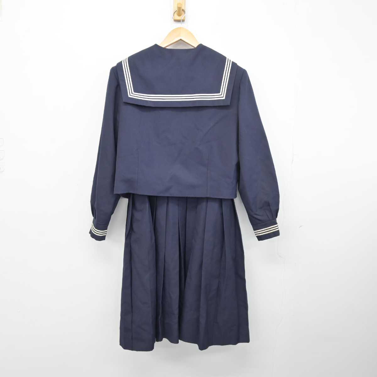 【中古】東京都 葛西第二中学校 女子制服 2点 (セーラー服・ジャンパースカート) sf047357