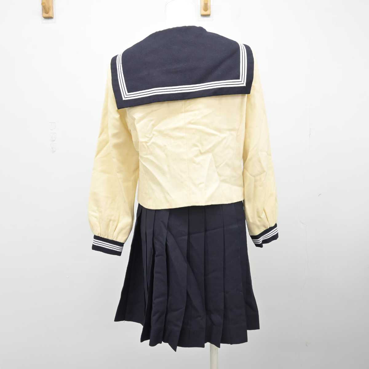 【中古】福岡県 博多女子高等学校 女子制服 4点 (ニット・セーラー服・スカート) sf047426