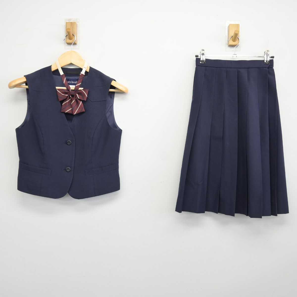 【中古】東京都 白?高等学校附属中学校 女子制服 3点 (ベスト・スカート) sf047493