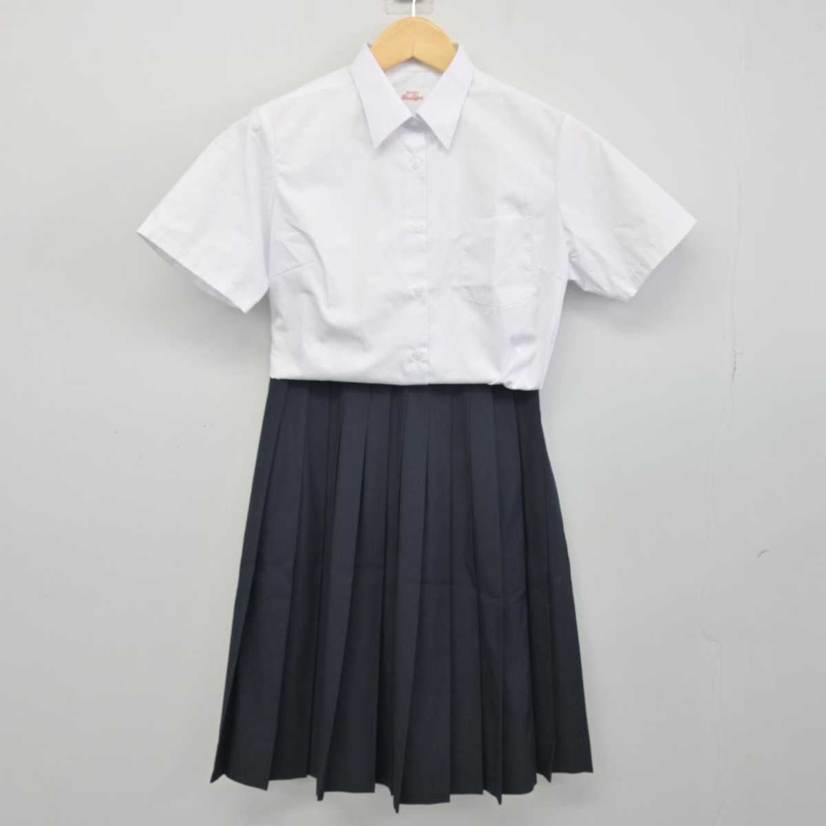 【中古】岐阜県 登龍中学校 女子制服 2点 (シャツ・スカート) sf047498