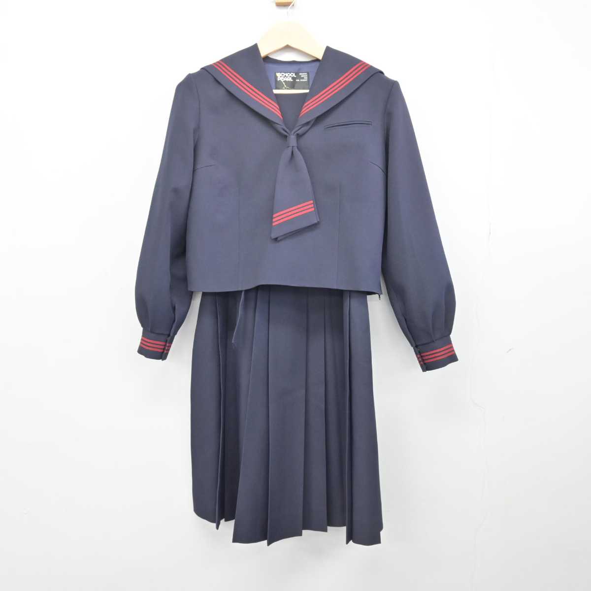 【中古】埼玉県 緑中学校 女子制服 3点 (セーラー服・ジャンパースカート) sf047574