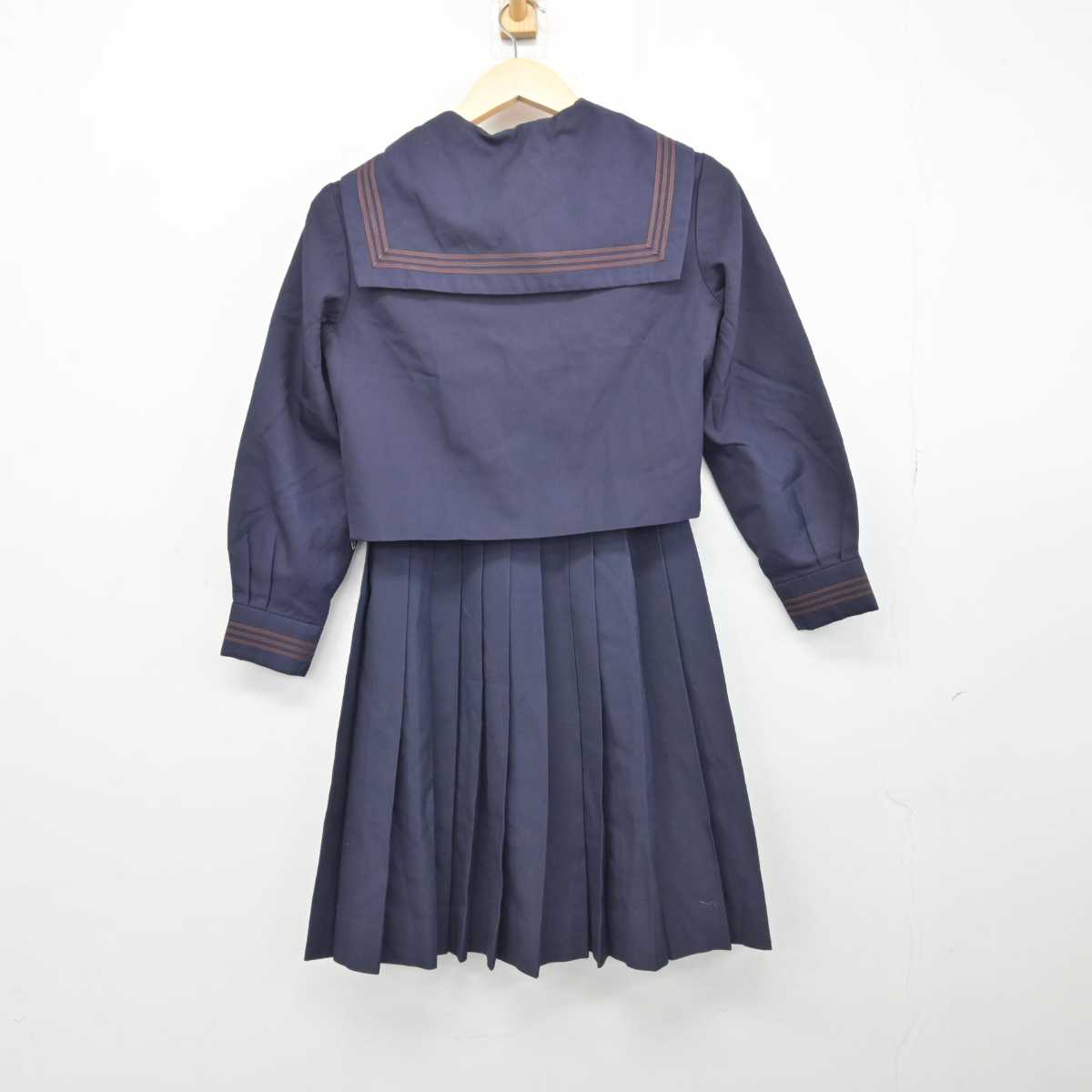 【中古】神奈川県 横浜富士見丘学園高等学校 女子制服 3点 (セーラー服・スカート) sf047592