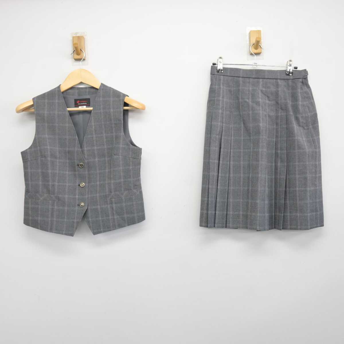 【中古】神奈川県 大庭中学校 女子制服 2点 (ベスト・スカート) sf047603