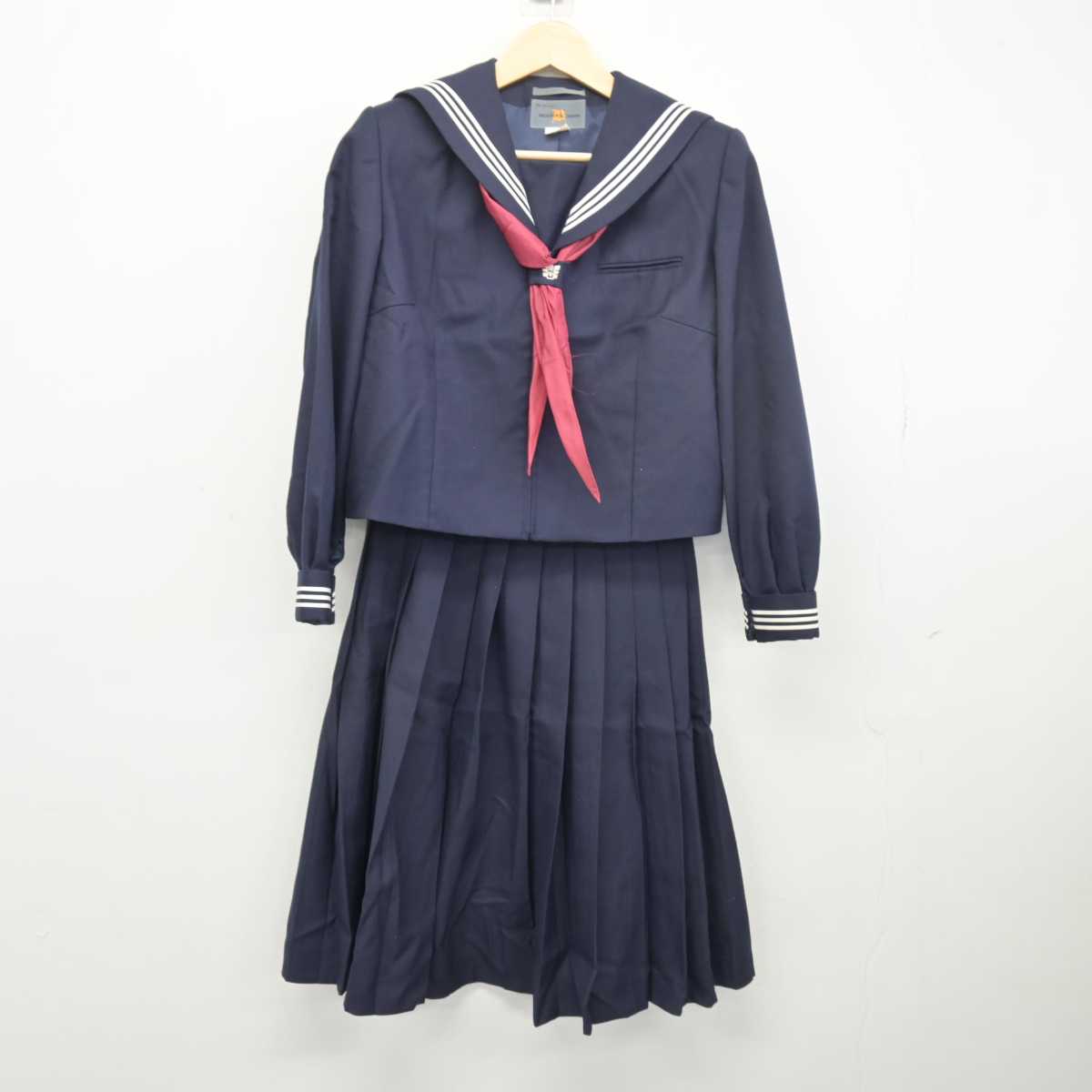 【中古】埼玉県 三芳東中学校 女子制服 4点 (セーラー服・セーラー服・スカート) sf047630