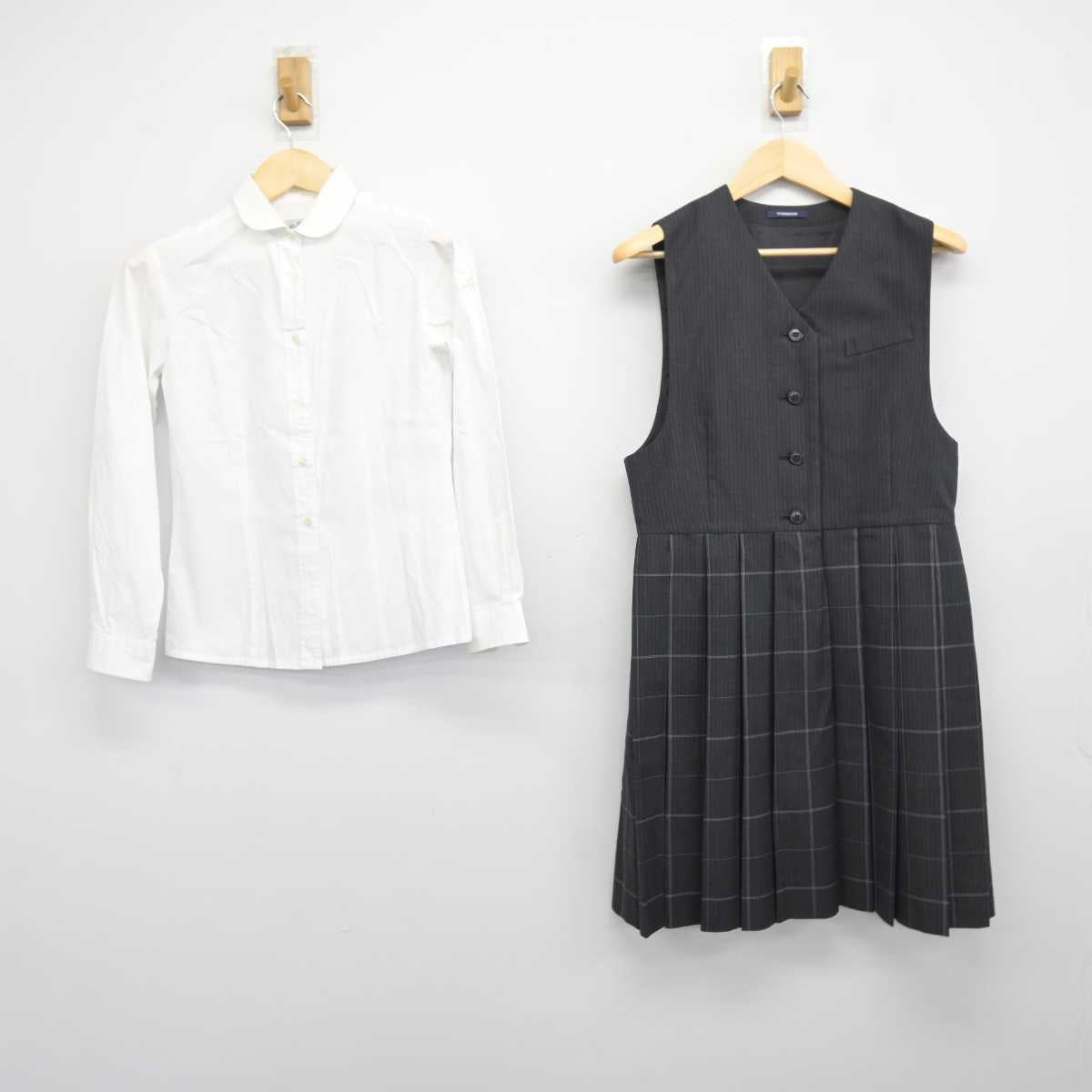 【中古】佐賀県 佐賀女子短期大学付属佐賀女子高等学校 女子制服 2点 (ジャンパースカート・シャツ) sf047637