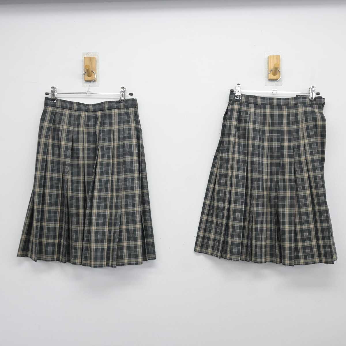 【中古】兵庫県 神戸市立有野北中学校 女子制服 3点 (ブレザー・スカート) sf047699