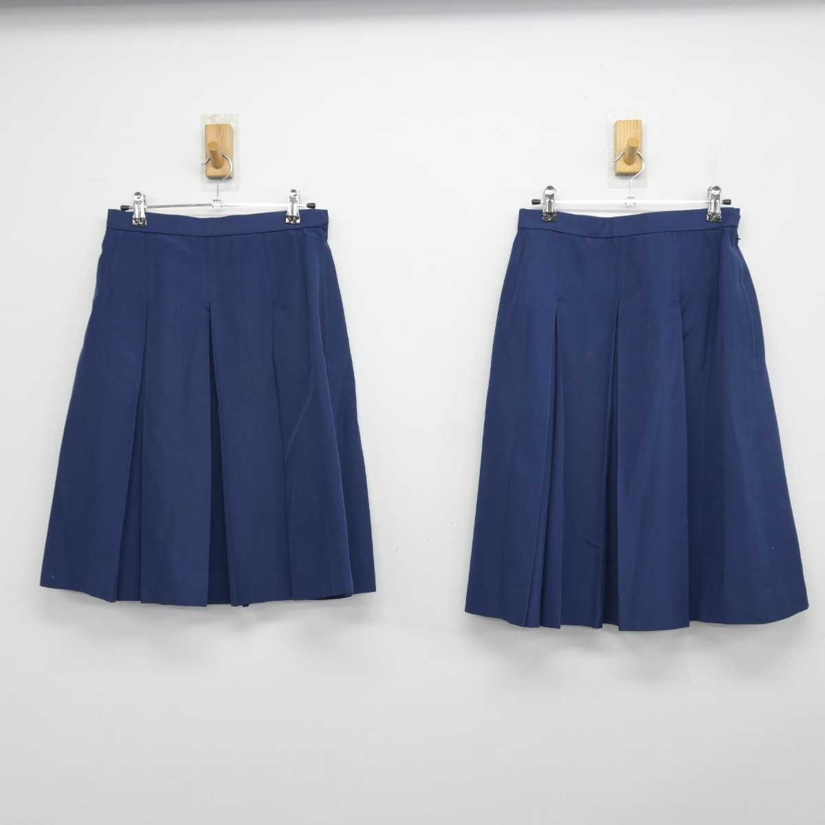 【中古】福岡県 香住丘高等学校 女子制服 3点 (ニット・スカート・スカート) sf047702