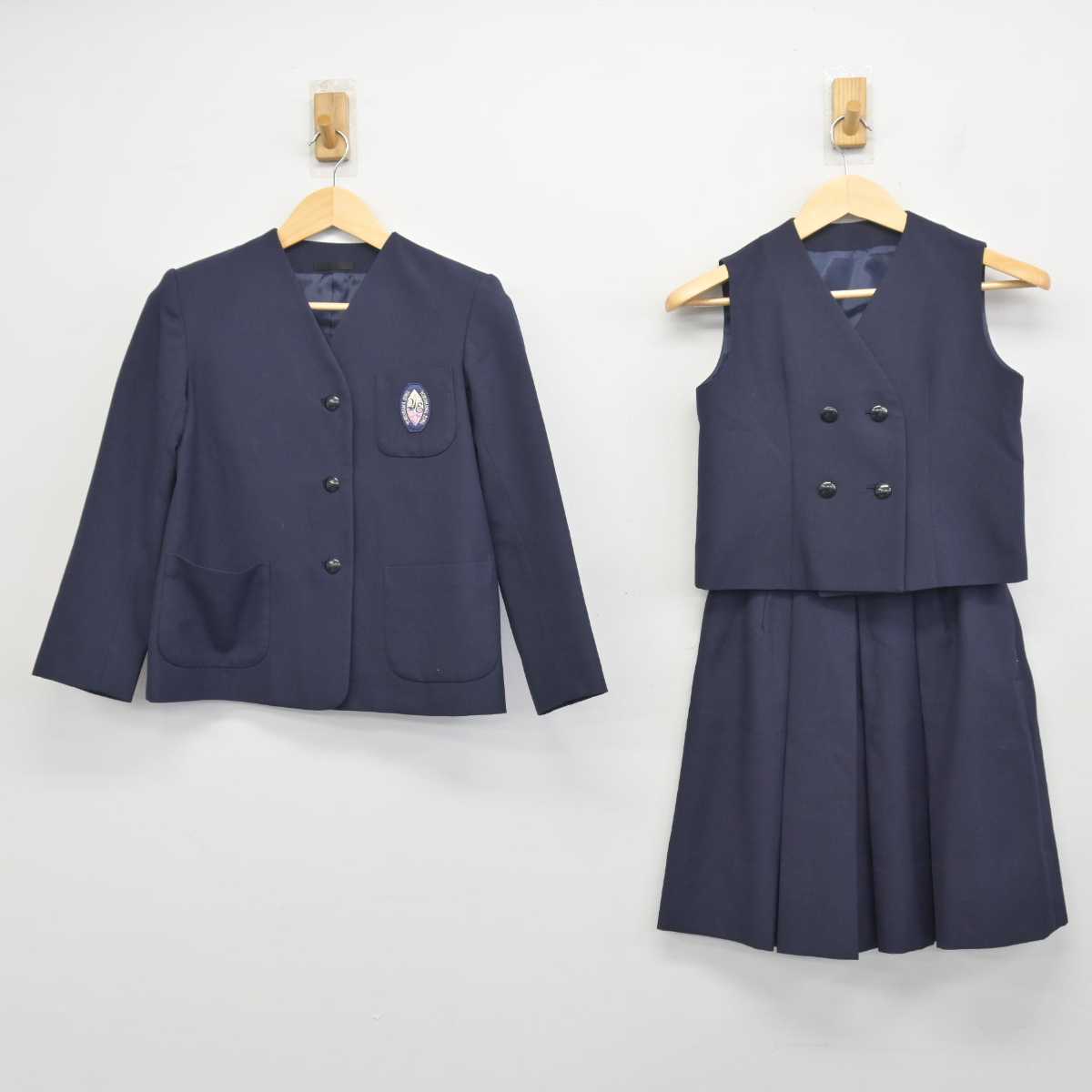 【中古】神奈川県 青山学院横浜英和小学校 女子制服 4点 (ブレザー・ベスト・スカート) sf047721