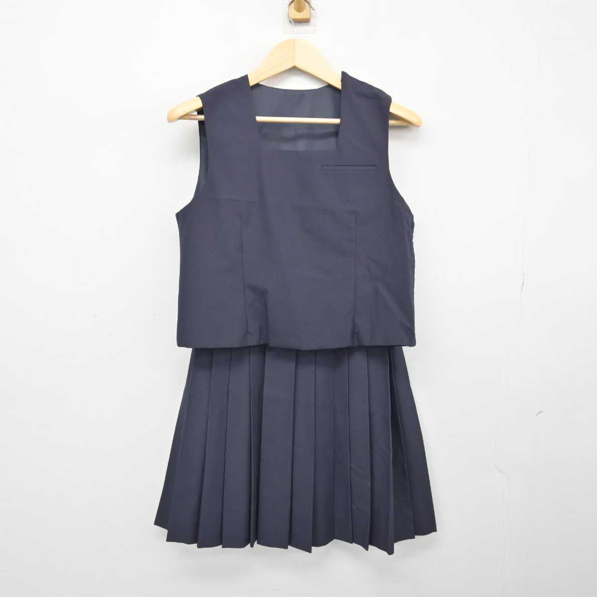 【中古】大阪府 豊中市立第六中学校 女子制服 2点 (ベスト・スカート) sf047791